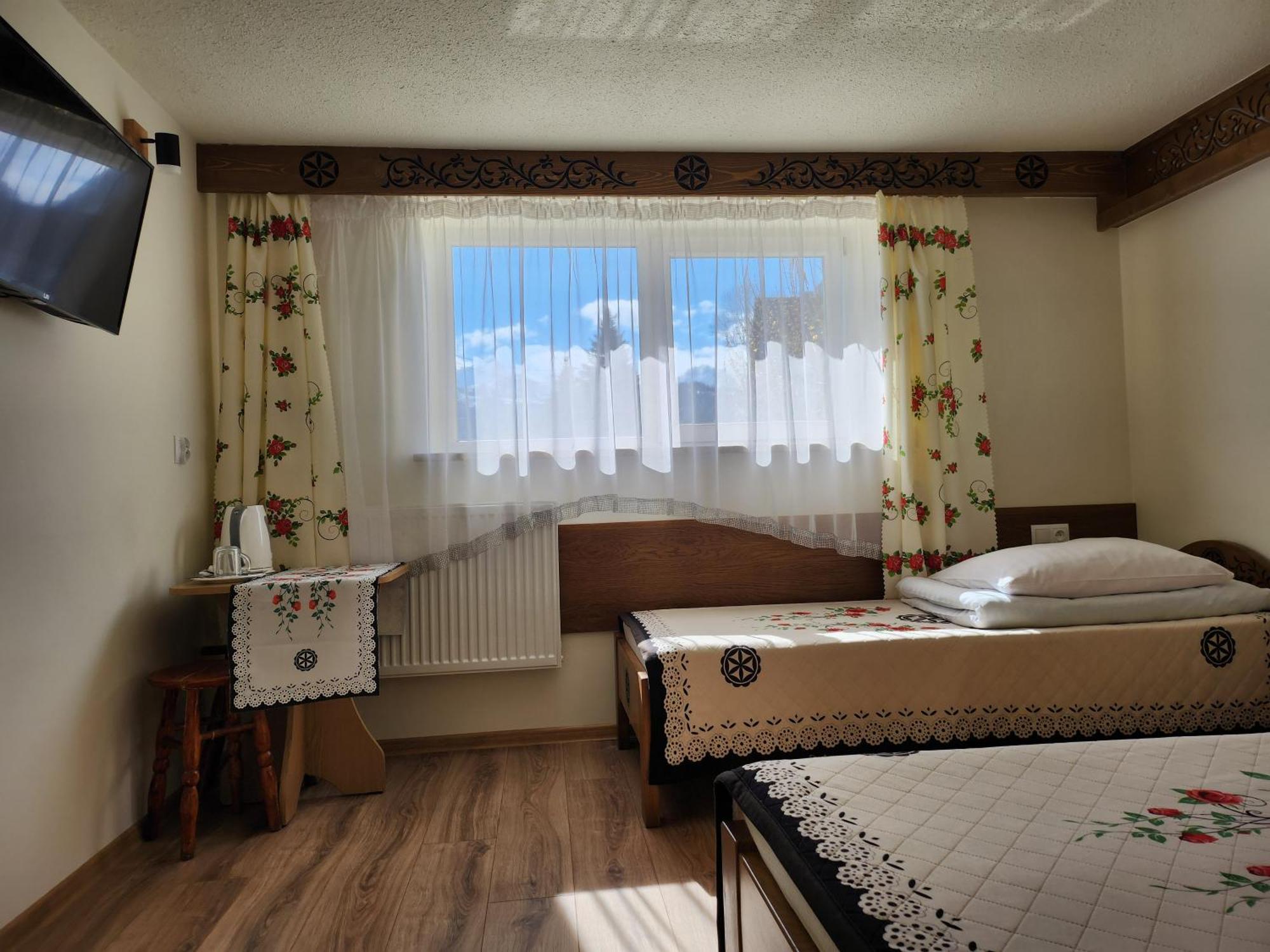 Homestay U Renaty - Widok Na Giewont
